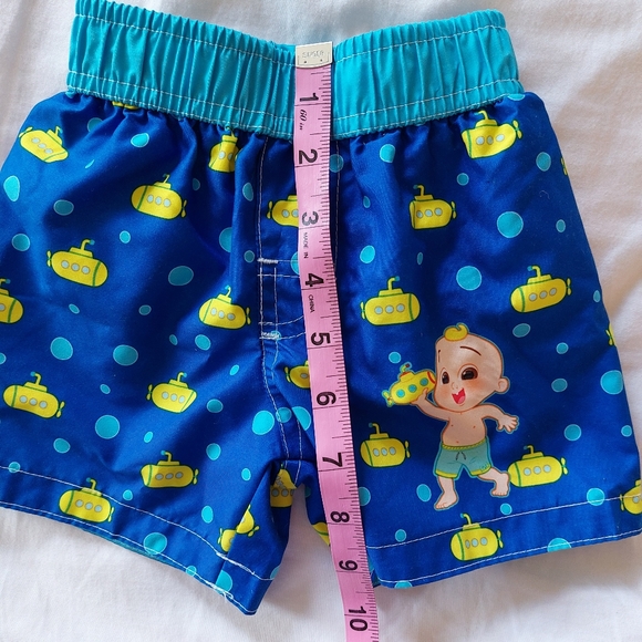 CoComelon Rashguard and Swim Trunk Set - Picture 13 of 16